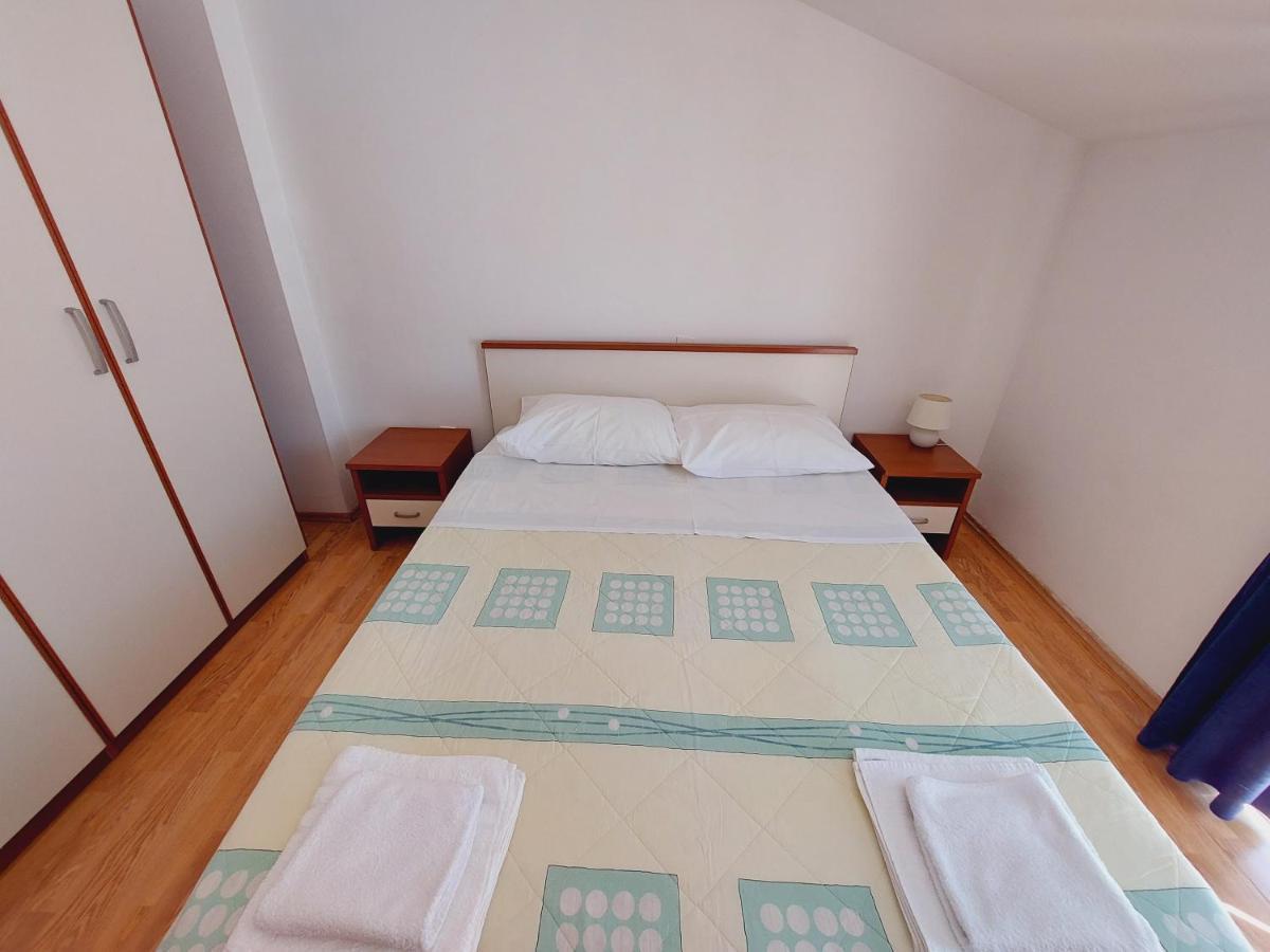 Apartment House Helena Primošten Zewnętrze zdjęcie