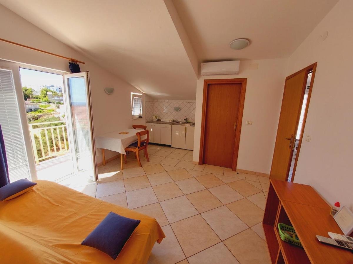 Apartment House Helena Primošten Zewnętrze zdjęcie